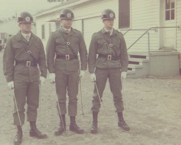 armysignalcorpsocsclass036821.jpg