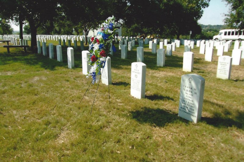 ftsamhoustonwreathlayingceremony12.jpg